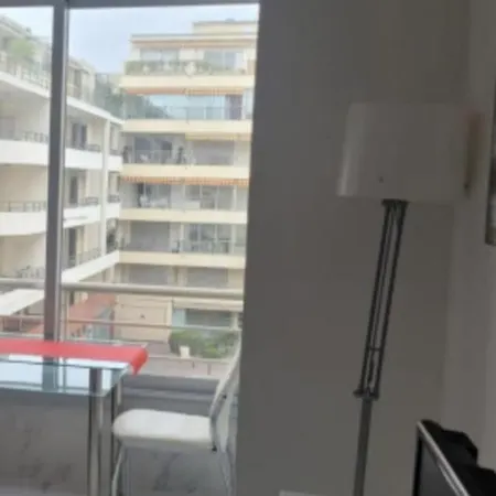 Centre Victor Cousin Apartman